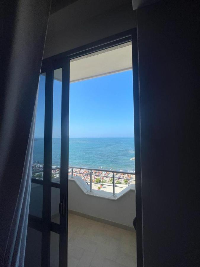 Hotel Ferrara Durrës Exteriör bild