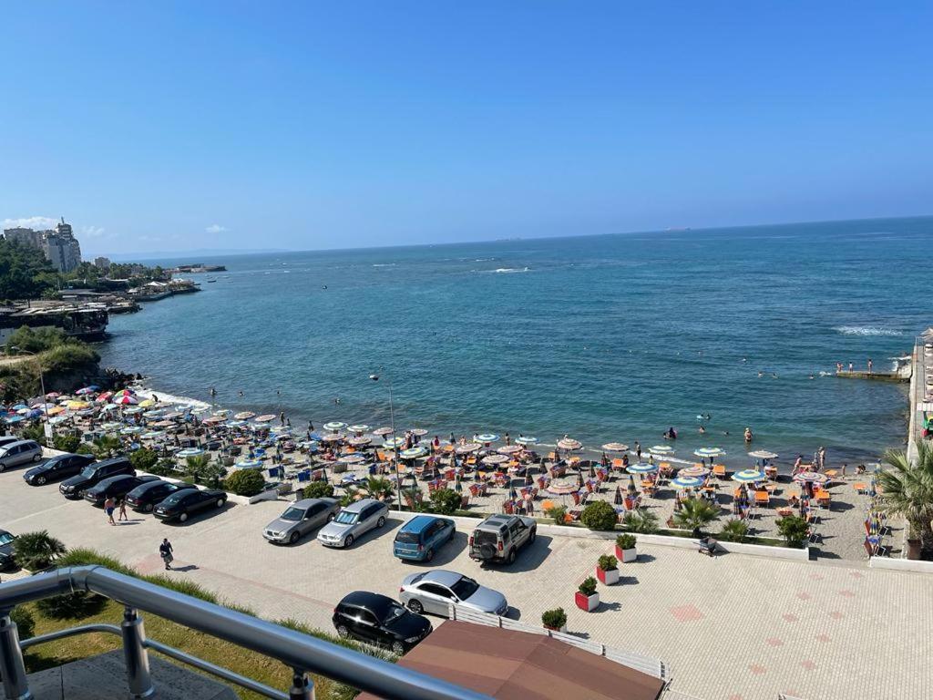 Hotel Ferrara Durrës Exteriör bild