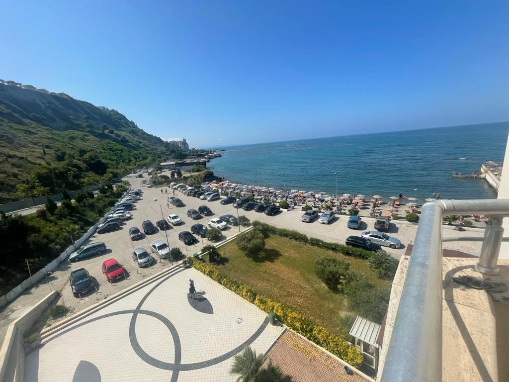 Hotel Ferrara Durrës Exteriör bild